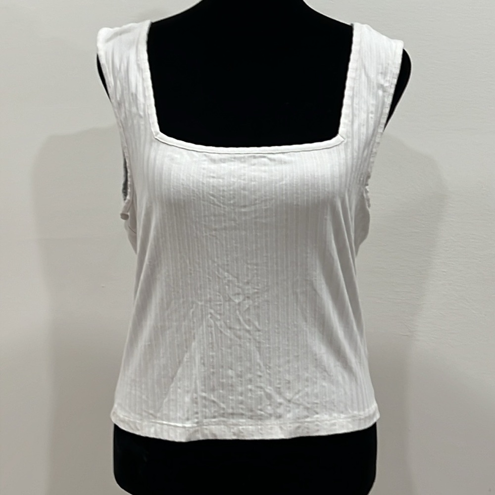 HELSA Rib Square Tank In White - Picture 4 of 10